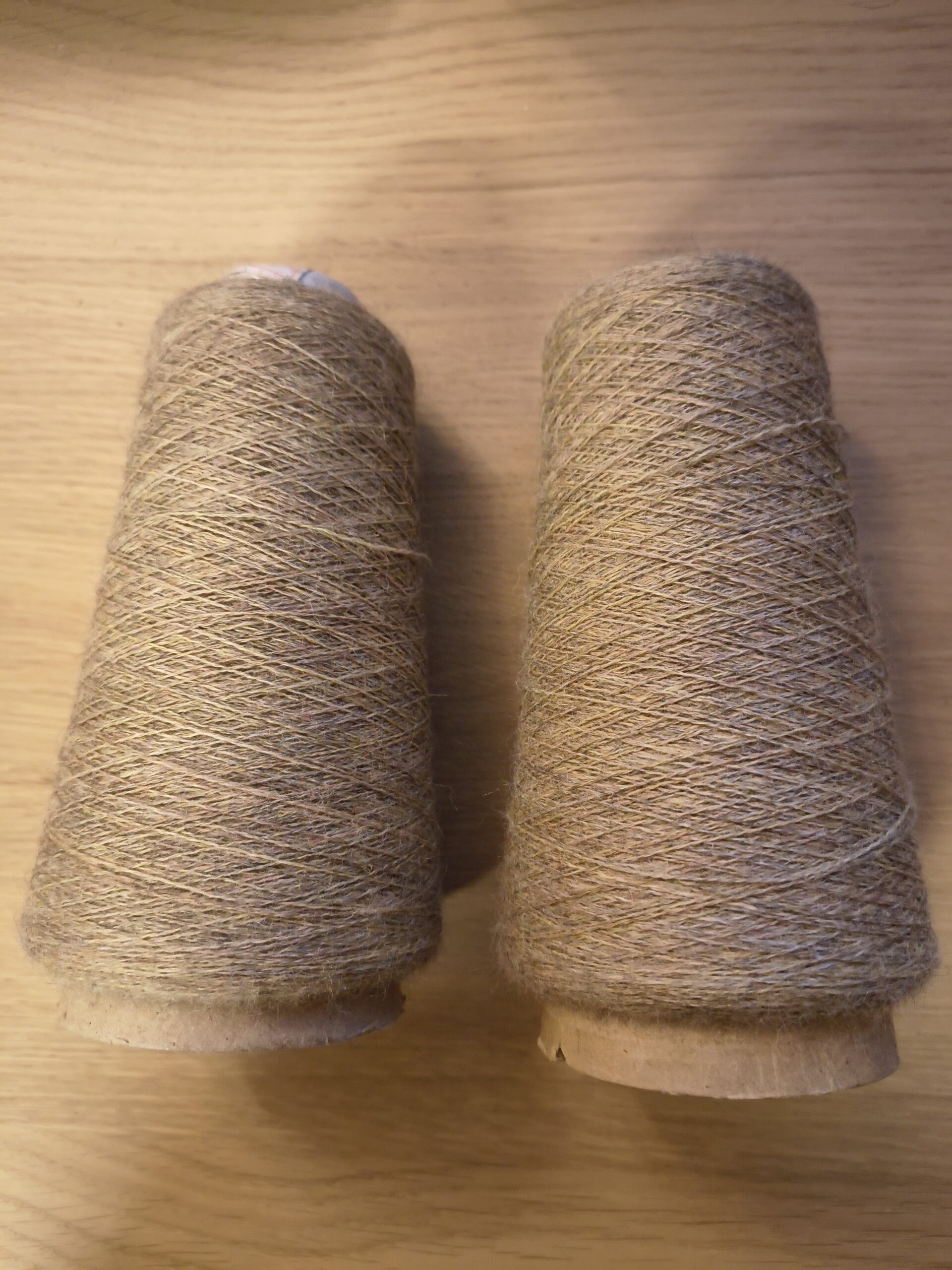 Cone ends of Jagger Spun Heather Wool 20/2 Nm - Sagebrush - Image 1